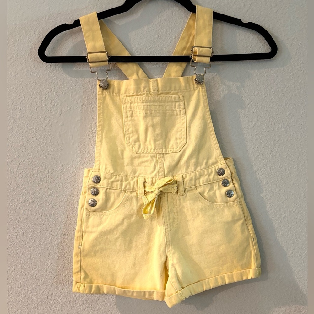 Jessica Simpson Pale Yellow Overall Shorts Size 6
